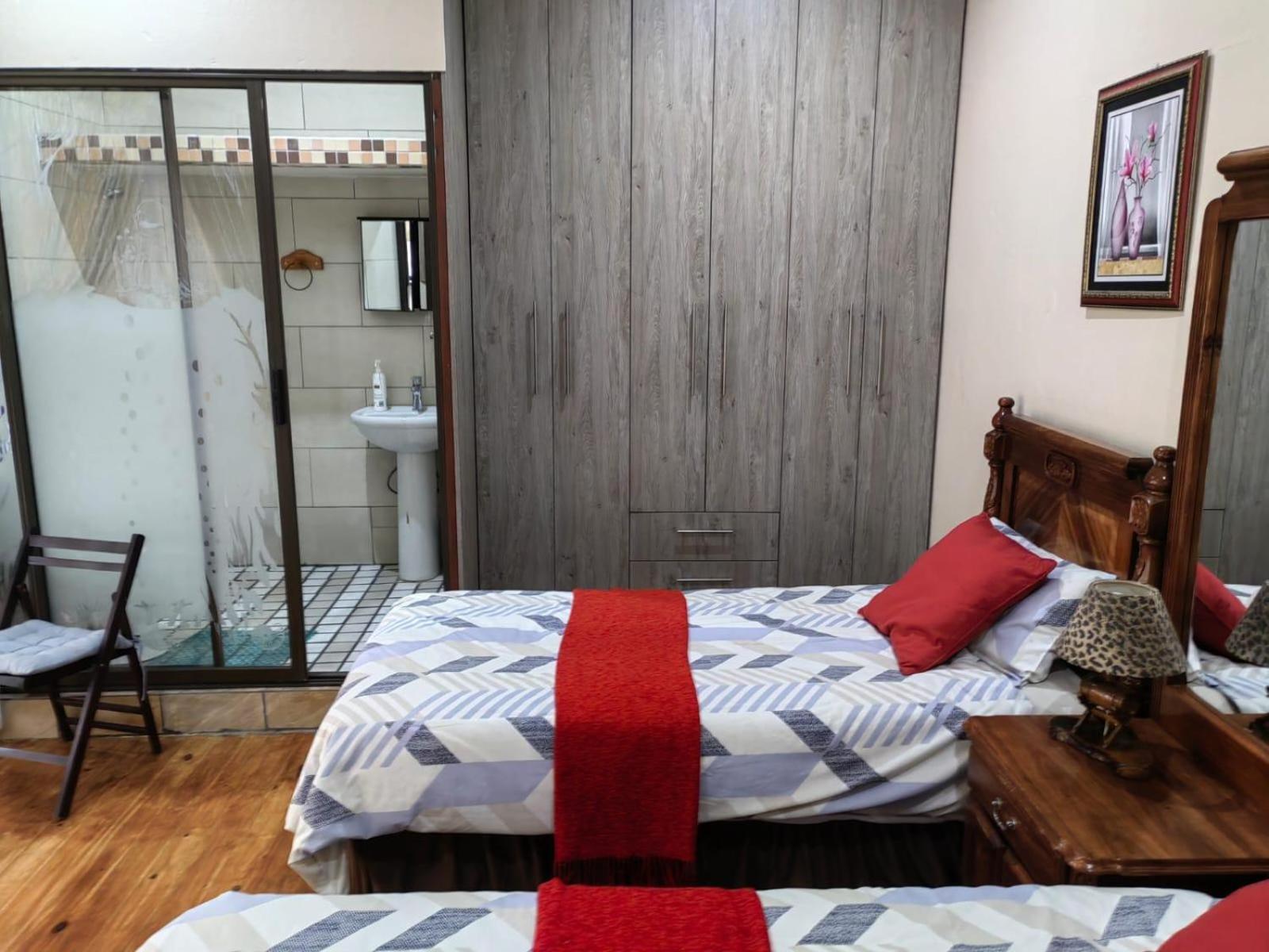 Sibahlenomhlambi Guesthouse Спрингс Экстерьер фото