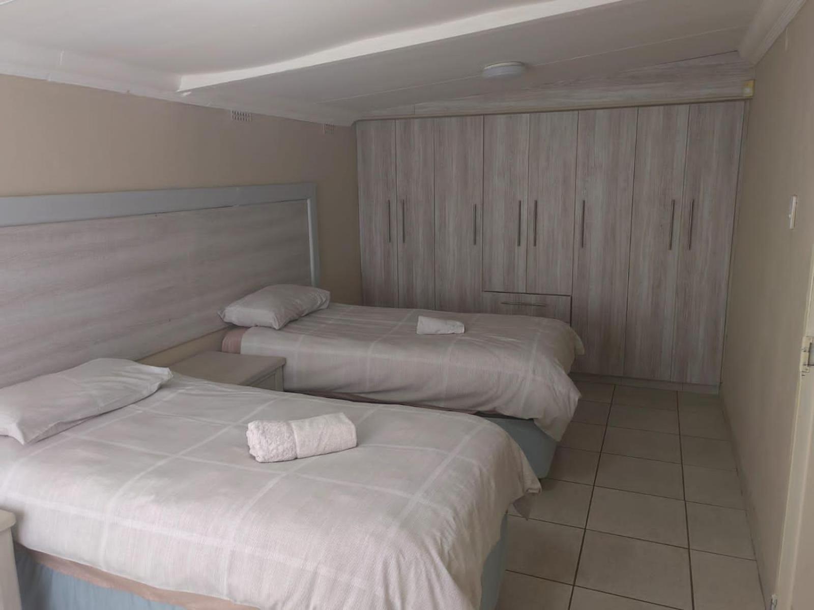Sibahlenomhlambi Guesthouse Спрингс Номер фото