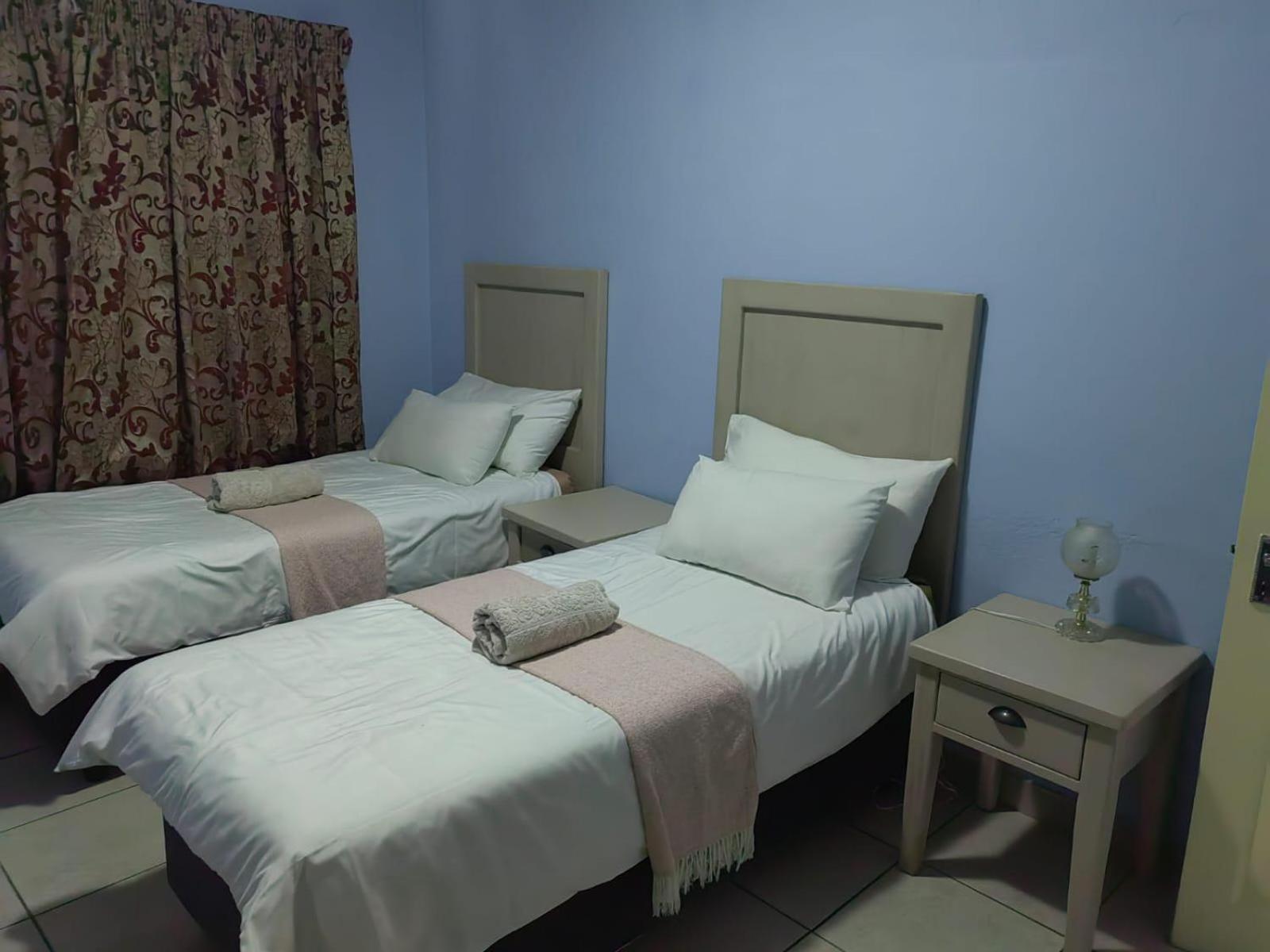 Sibahlenomhlambi Guesthouse Спрингс Номер фото